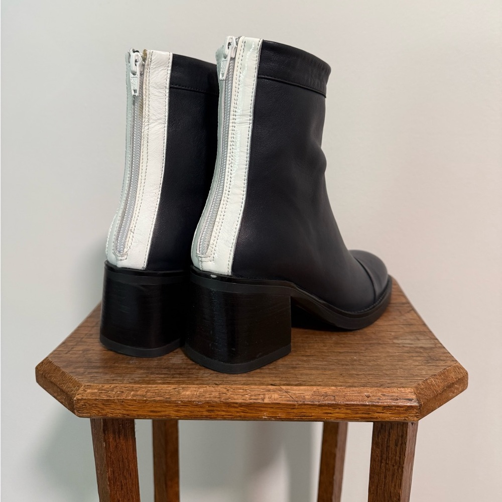 Bueno Navy Boots (US5.5-6/EU36)